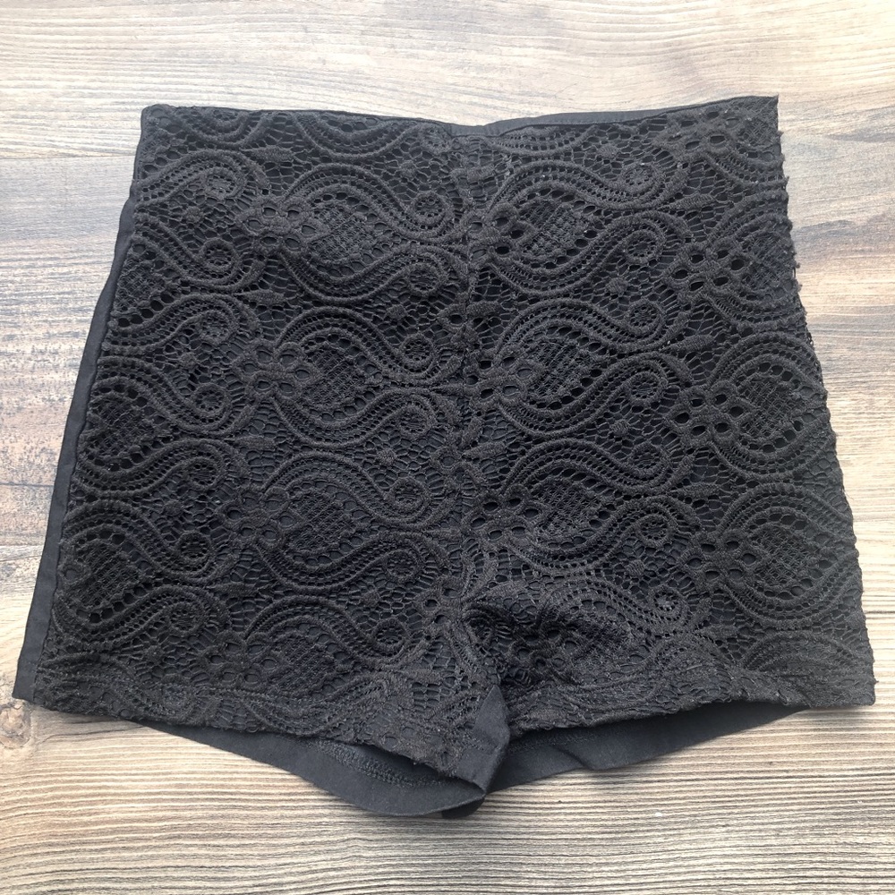 Charlotte Russe High Waist Lace Design Shorts Black Small - Picture 1 of 5